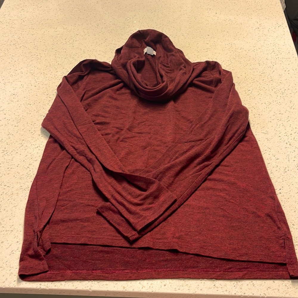 Maroon Turtle Neck/XL